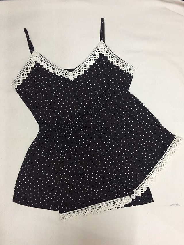 Linen black white polka